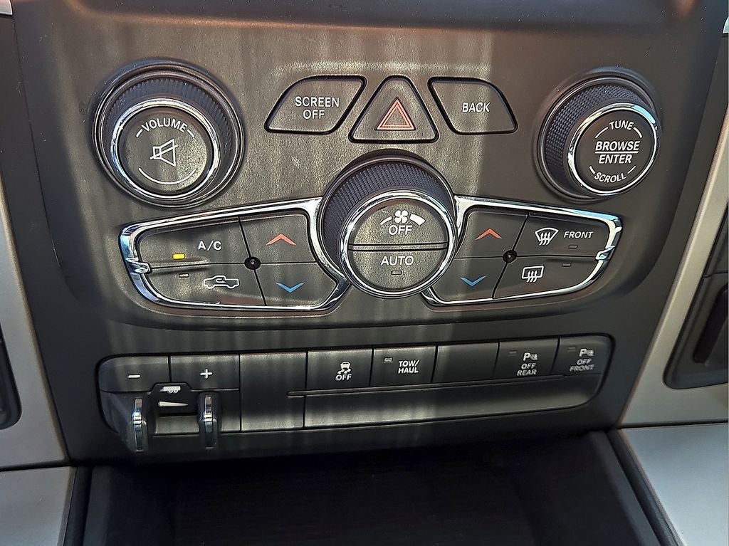 2019 RAM 1500 Classic Lone Star