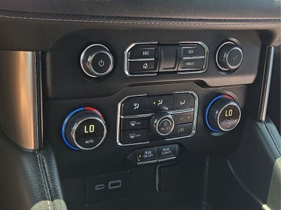 2024 Chevrolet Suburban LS