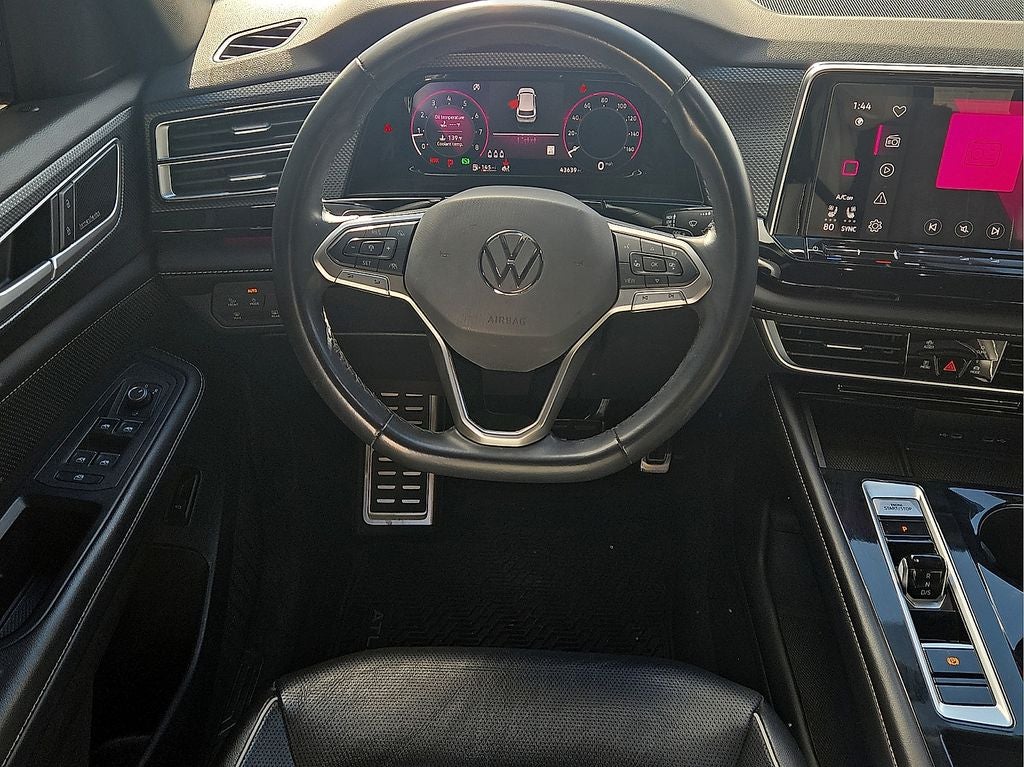 2024 Volkswagen Atlas Cross Sport 2.0T SEL Premium R-Line