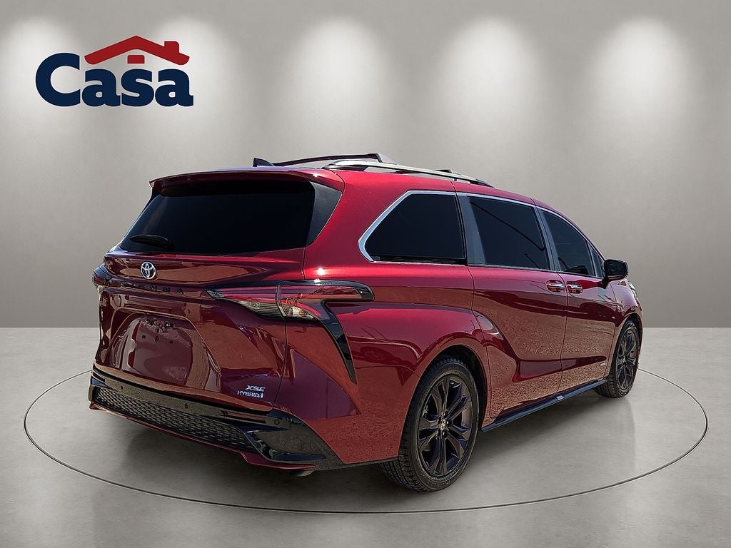 2021 Toyota Sienna XSE 7 Passenger