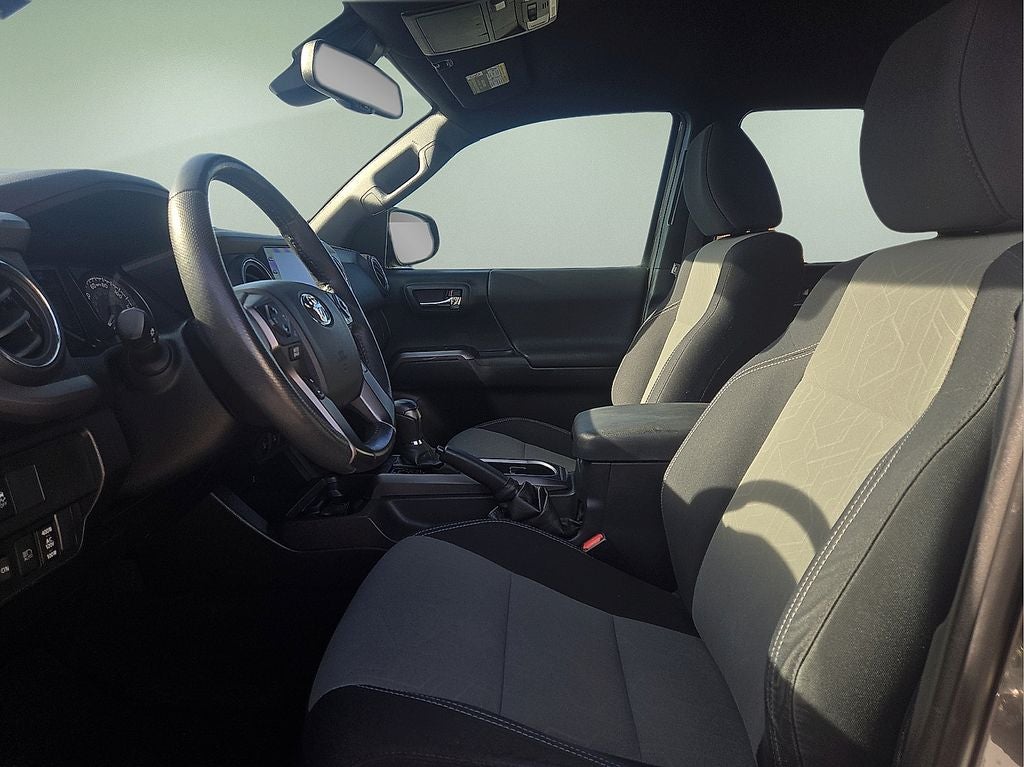 2020 Toyota Tacoma SR5 V6