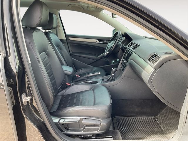 2015 Volkswagen Passat 1.8T SE