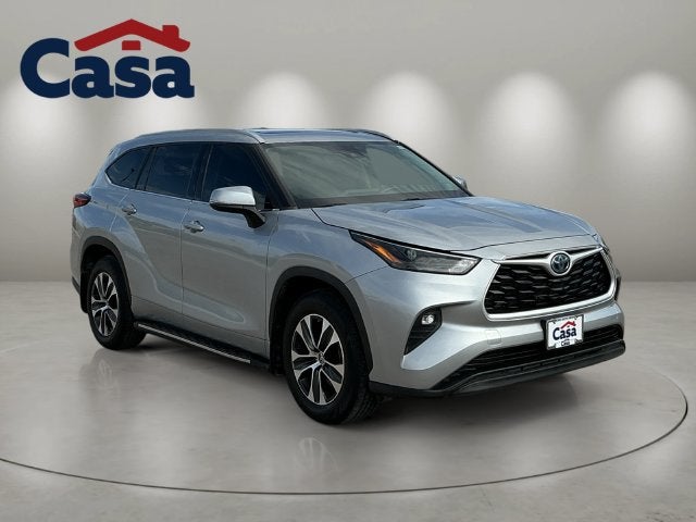 2022 Toyota Highlander Hybrid XLE