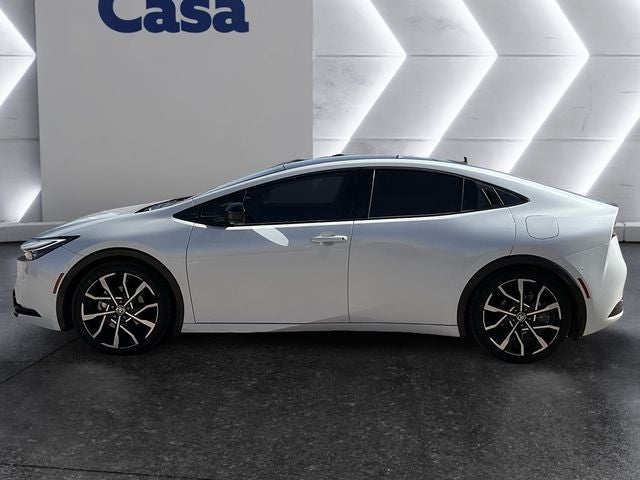 2025 Toyota Prius Plug-In Hybrid SE