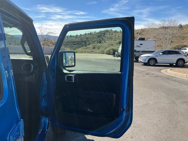 2023 Jeep Gladiator Sport