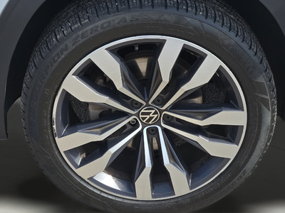 2021 Volkswagen Atlas Cross Sport 3.6L V6 SEL Premium R-Line