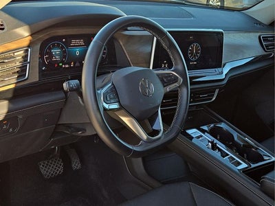 2025 Volkswagen Atlas 2.0T SE w/Technology
