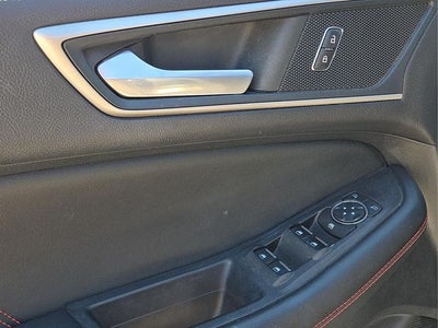 2022 Ford Edge ST Line