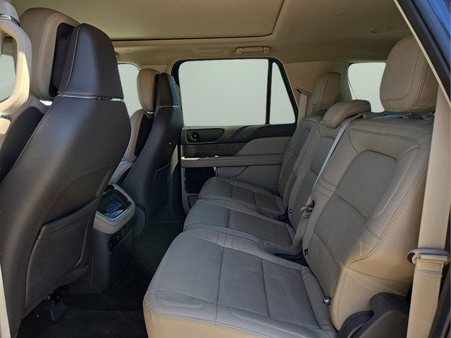 2022 Lincoln Navigator L Reserve