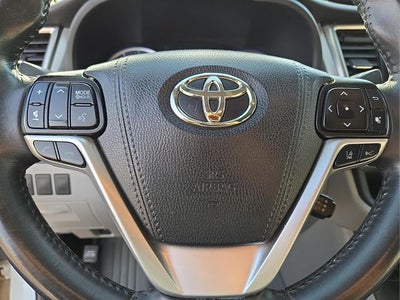 2019 Toyota Highlander SE