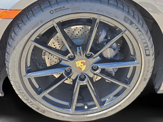 2020 Porsche 911 Carrera 4