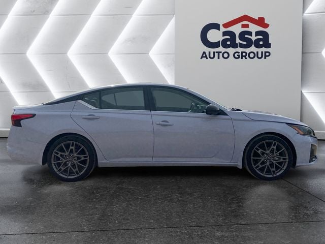 2024 Nissan Altima 2.0 SR