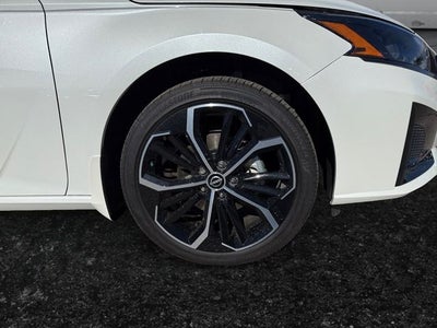 2025 Nissan Altima SR