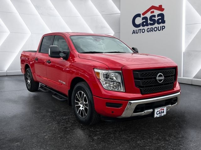2024 Nissan TITAN Crew Cab SV