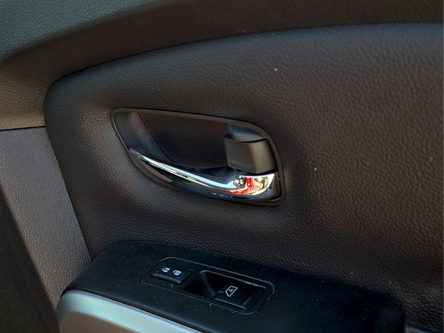 2024 Nissan TITAN Crew Cab SV