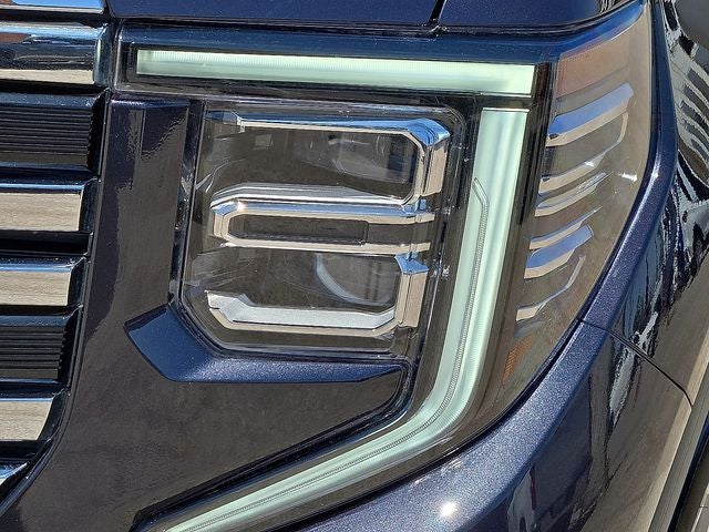 2025 GMC Sierra 1500 SLT - Photo 9