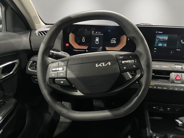 2025 Kia K4 LXS - Photo 10