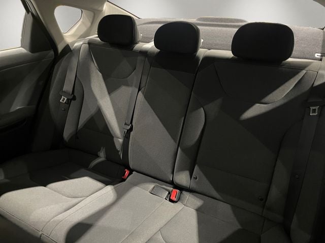 2025 Kia K4 LXS - Photo 14