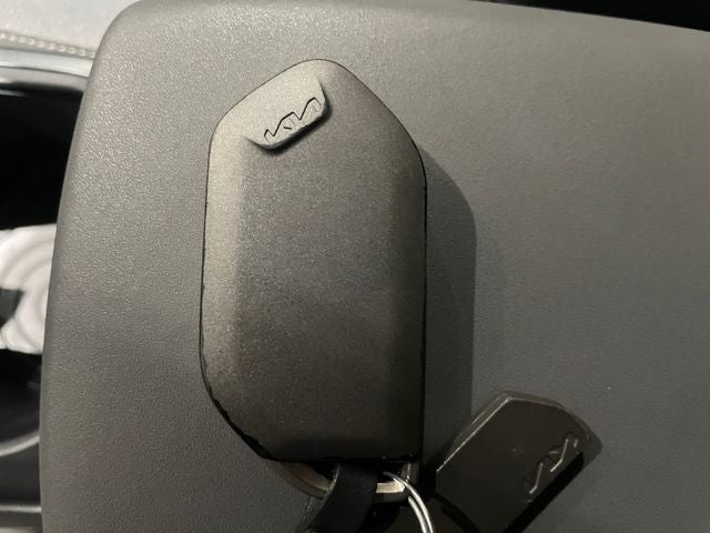 2025 Kia K4 LXS - Photo 24