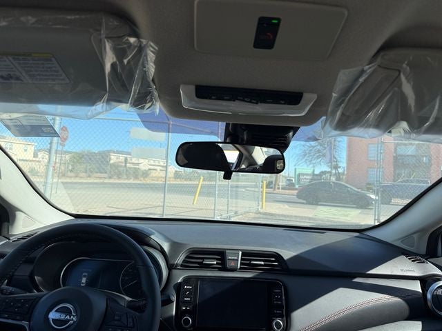 2025 Nissan Versa SR