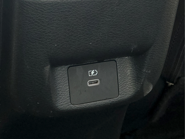 2024 Nissan Versa SR