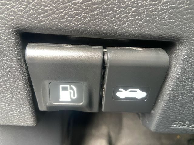 2024 Nissan Versa 1.6 SR