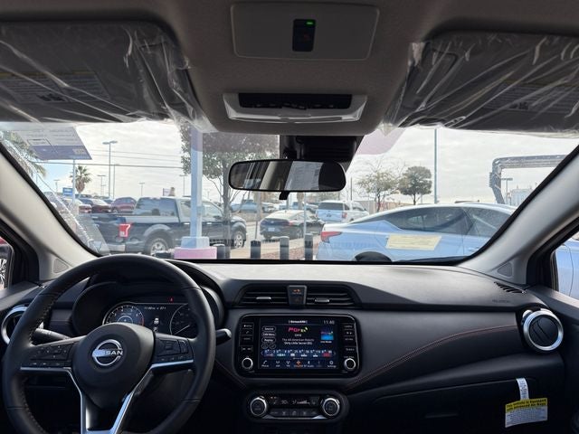 2025 Nissan Versa SR