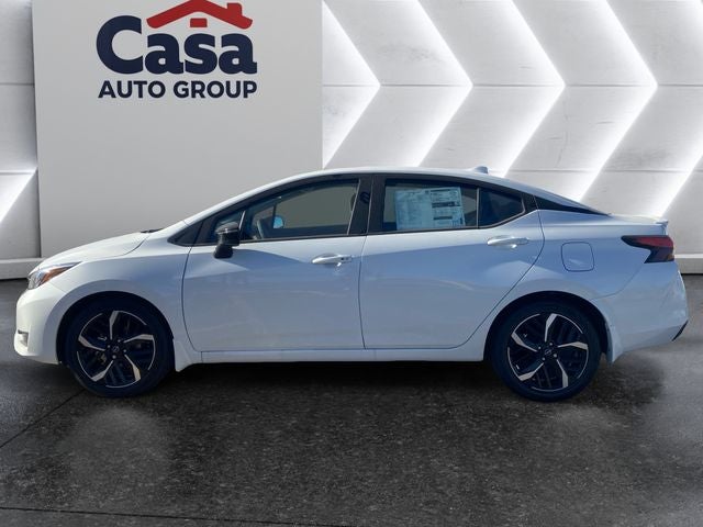 2025 Nissan Versa SR
