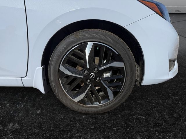 2025 Nissan Versa SR