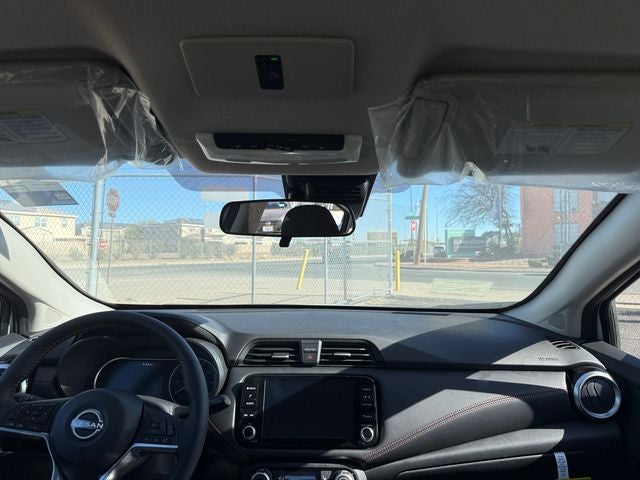 2025 Nissan Versa SR