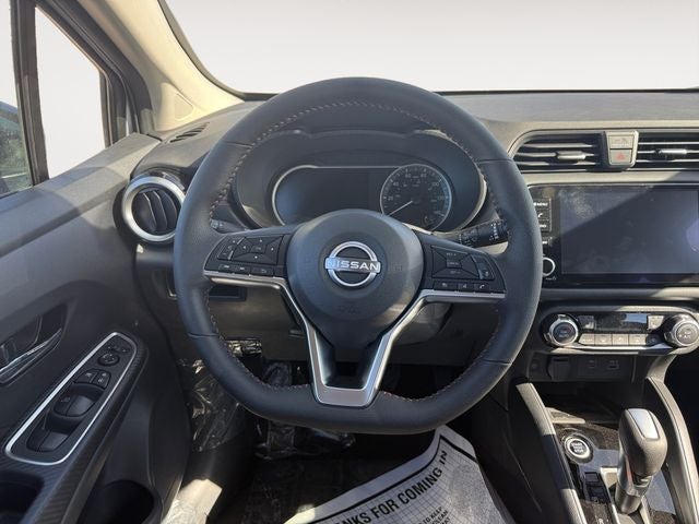 2025 Nissan Versa SR