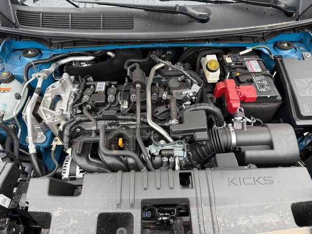 2025 Nissan Kicks SR