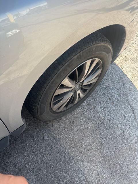 2020 Nissan Pathfinder SL