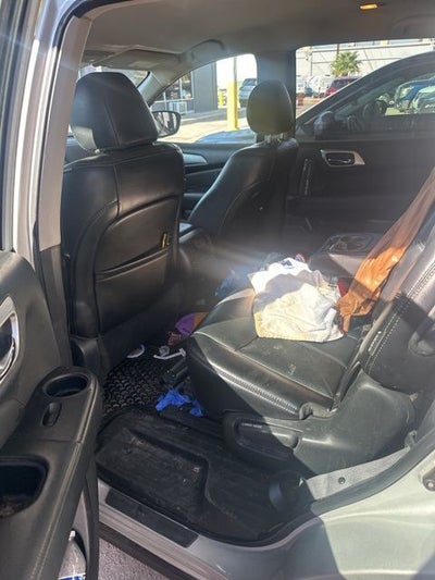 2020 Nissan Pathfinder SL