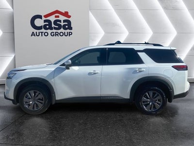 2025 Nissan Pathfinder SV