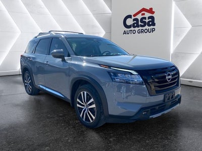 2023 Nissan Pathfinder Platinum