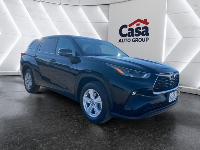 2023 Toyota Highlander LE
