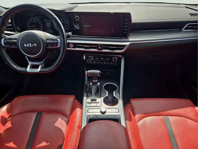 2023 Kia K5 GT-Line