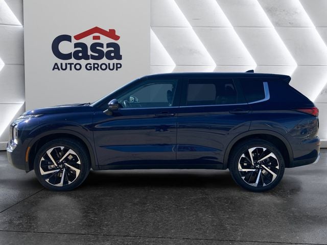 2024 Mitsubishi Outlander Base