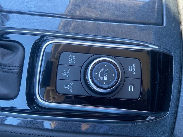 2024 Nissan Armada SV