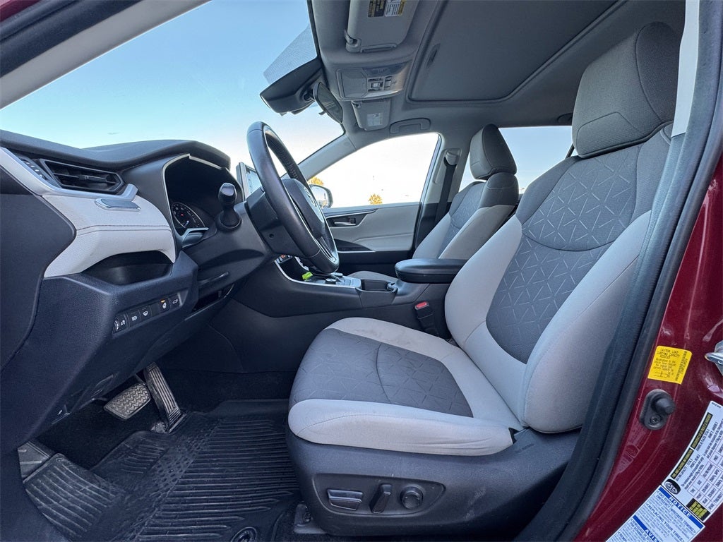 2020 Toyota RAV4 Hybrid XLE