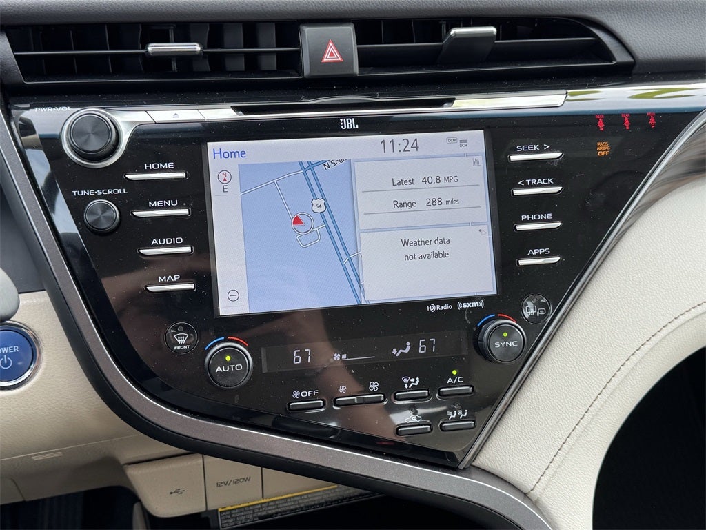 2020 Toyota Camry Hybrid XLE