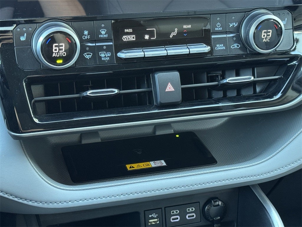 2025 Toyota Highlander XLE