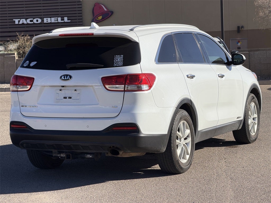 2017 Kia Sorento LX