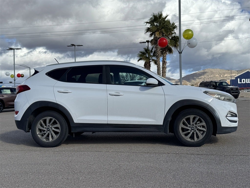 2016 Hyundai Tucson SE
