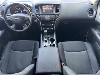 2020 Nissan Pathfinder SV