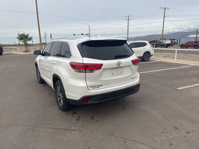 2018 Toyota Highlander SE
