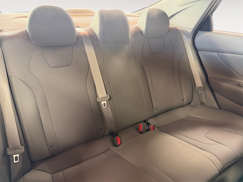 2021 Hyundai Elantra SE