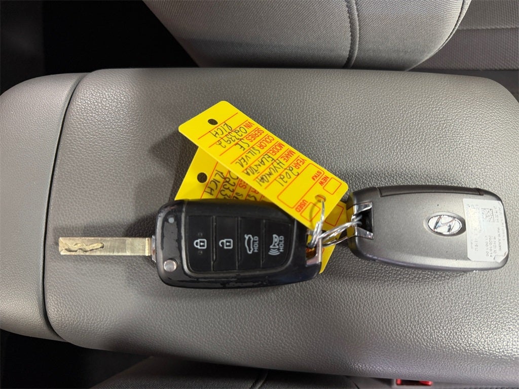 2021 Hyundai Elantra SE