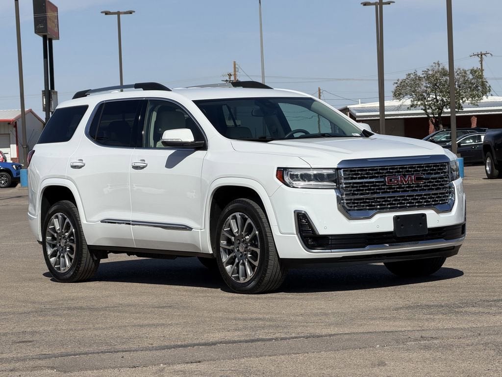 2023 GMC Acadia Denali